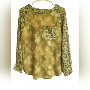 White Birch Women's Tie-Dye Leopard Print Pocket Relaxed Fit Casual Top, Sz M